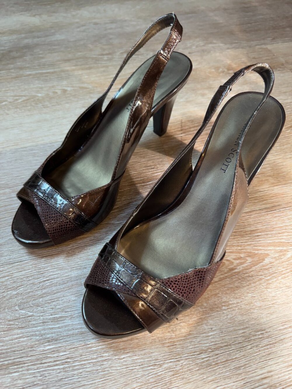 Karen Scott Bronze Slingback Heels Size 8.5M – Excellent Condition